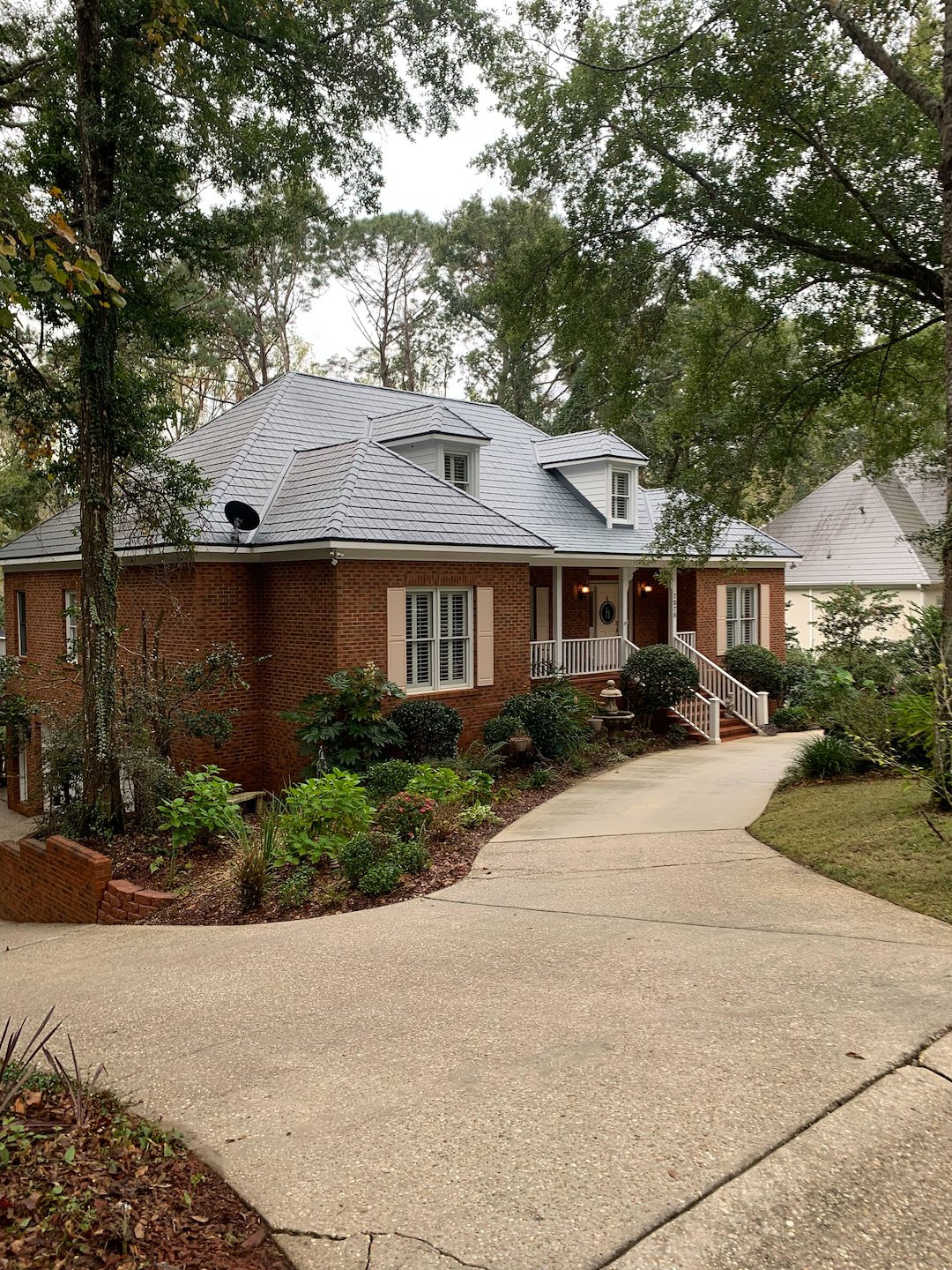 House And Driveway Washing In Fairhope, AL Image